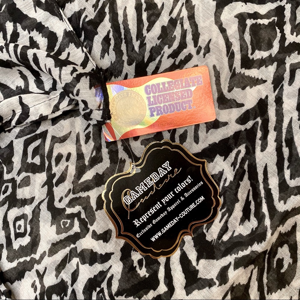 MIZZOU Infinity Scarf Missouri Tiger Black & Gray - Picture 3 of 5